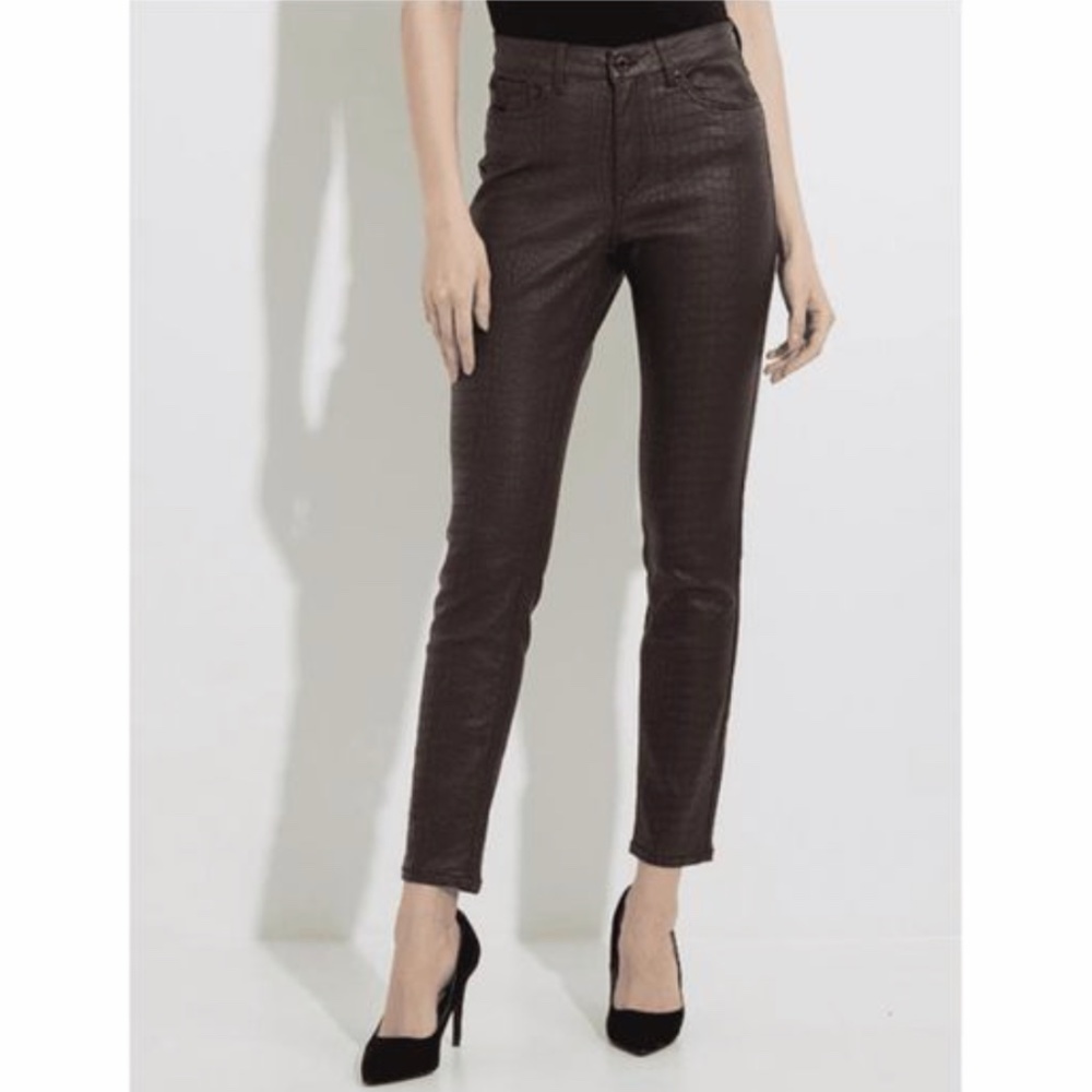 NWT Joesph Ribkoff Animal Print Slim Pant